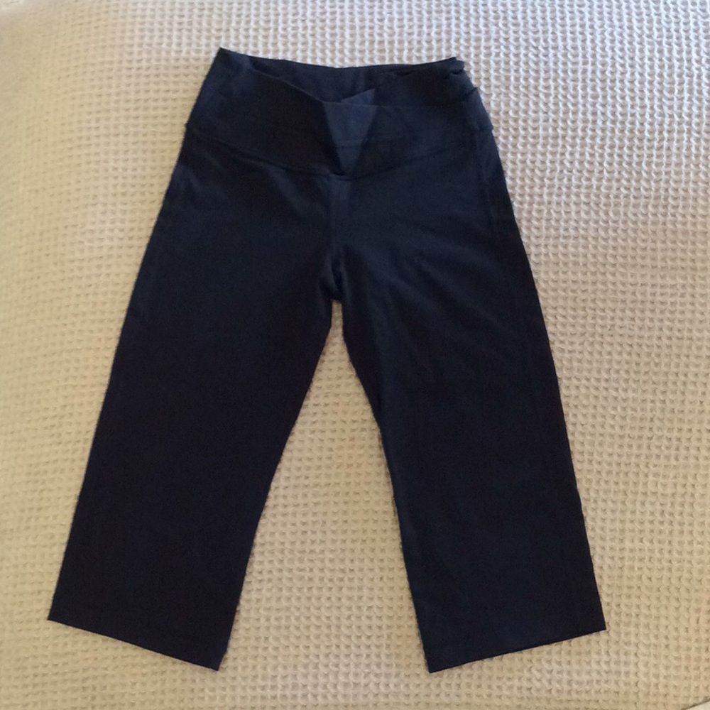 Lululemon cropped legging Black size 2 wonder unde